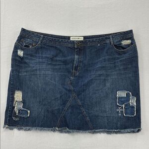 3For$20 Fashion Bug Women's Distressed Blue Denim Mini Skirt size 28W